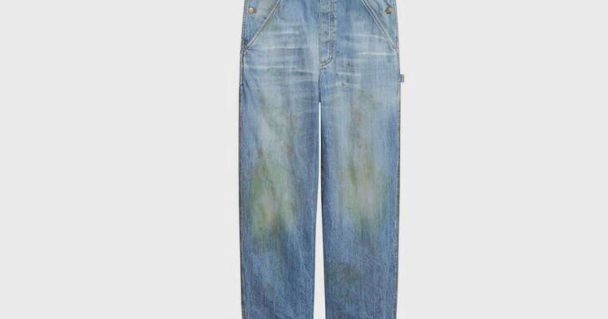 I jeans con macchie di erba sono la nostalgica e audace idea di Gucci per la nuova collezione maschile