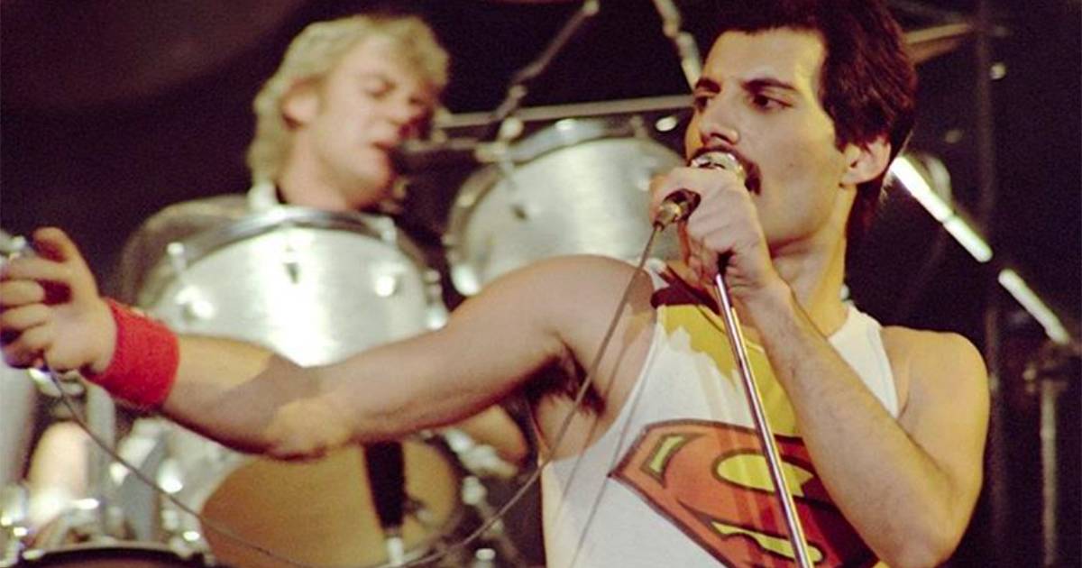 Freddie Mercury: ci lasciava 30 anni fa il carismatico frontman dei Queen