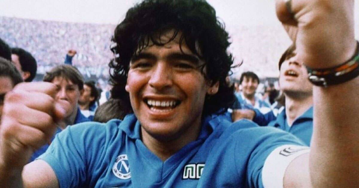 Il mondo della musica rende omaggio a Maradona su Instagram
