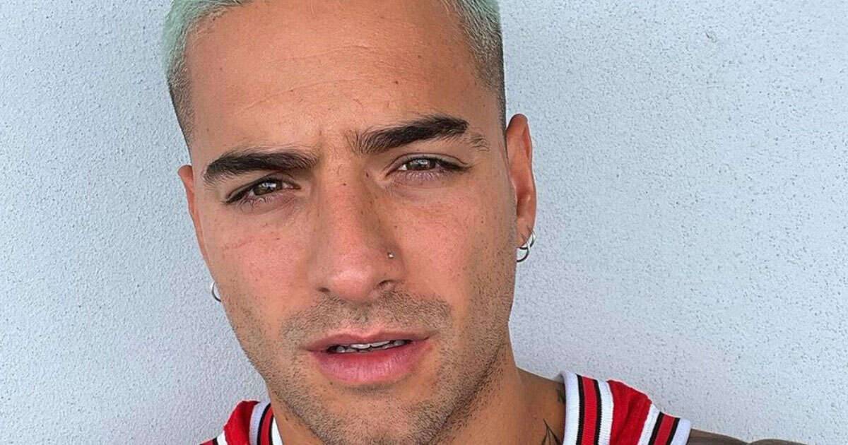Maluma il cantante conquista Instagram con una doccia sensuale