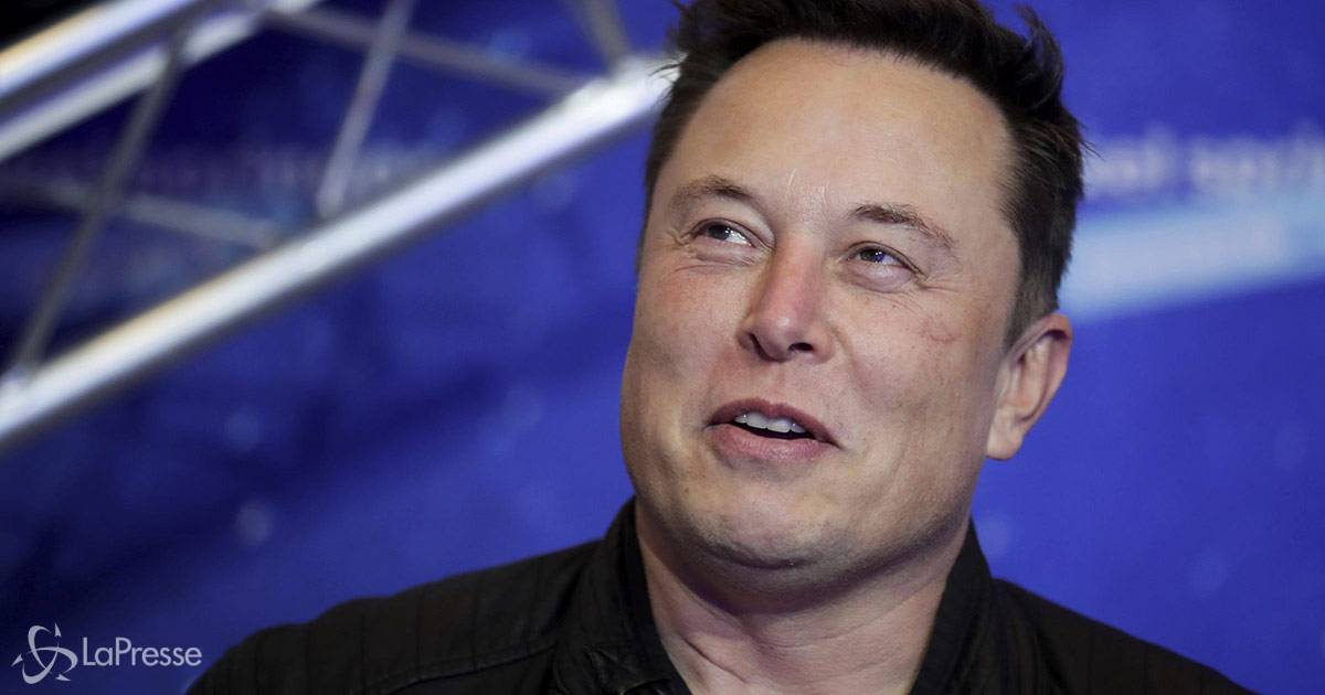 Crolla il patrimonio di Elon Musk per colpa di un suo tweet