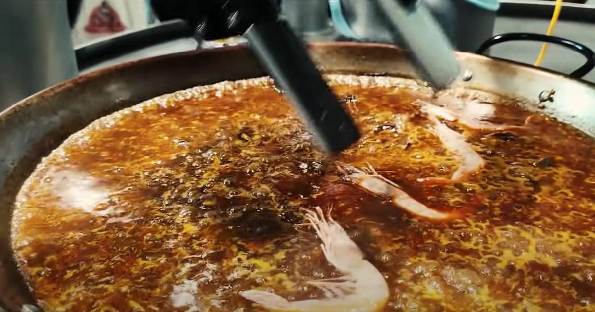 Arriva il robot in grado di cucinare una paella valenciana