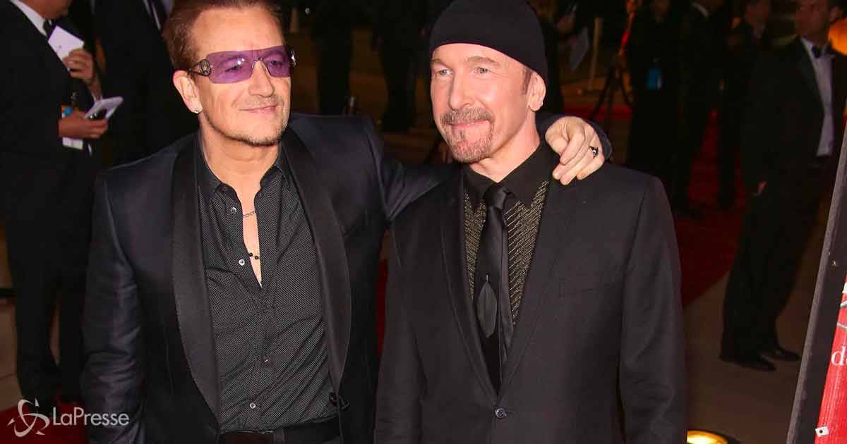 Bono e The Edge degli U2 in vacanza allisola dElba