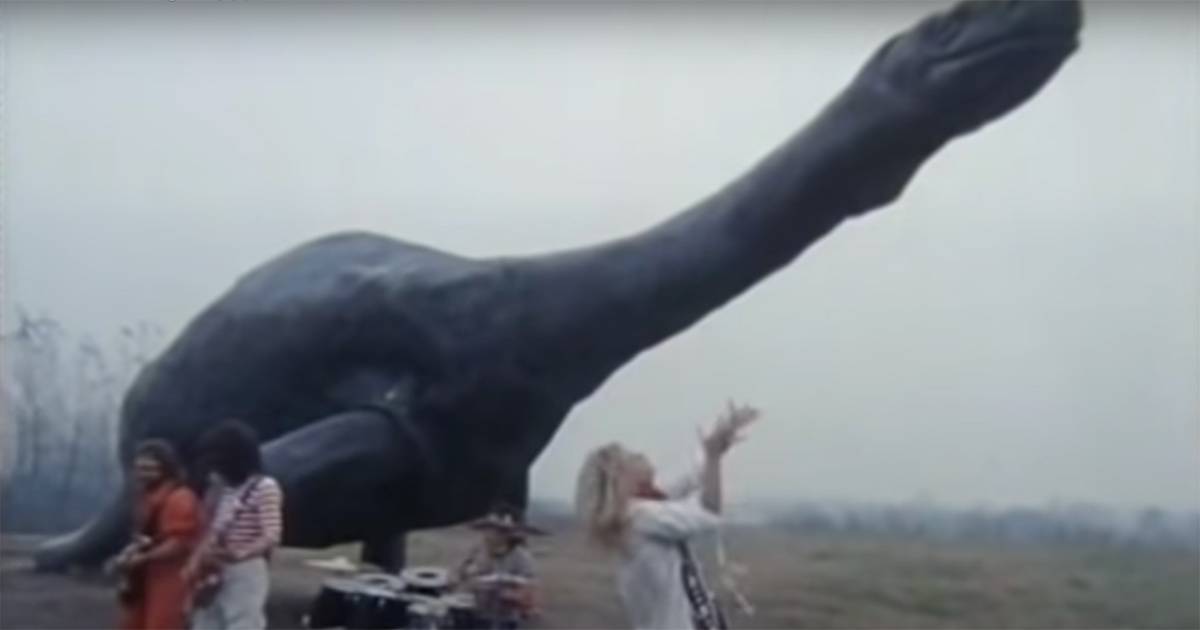 I Van Halen suonano in Italia insieme ai dinosauri il video