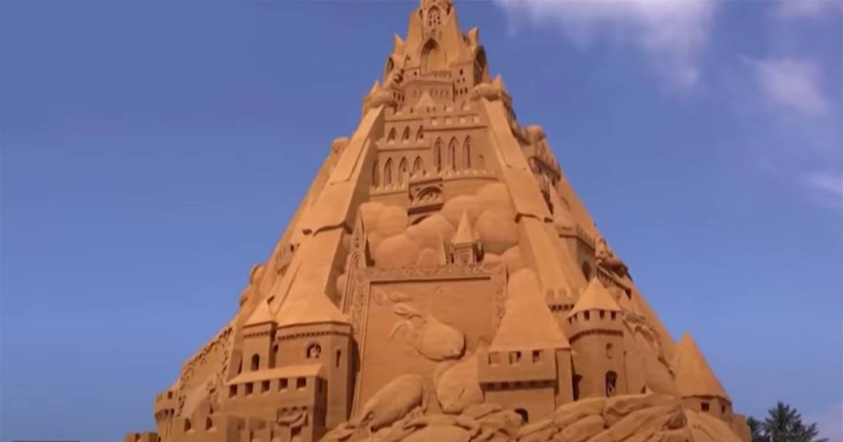 Ecco il castello di sabbia più grande del mondo: il video