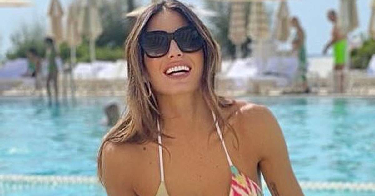 Elisabetta Gregoraci su Instagram ecco le ultime foto in bikini dellestate