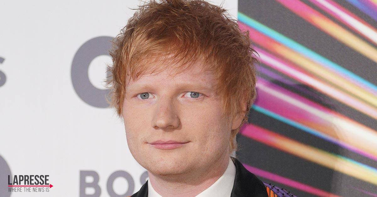 Il sosia di Ed Sheeran inseguito dai fan del cantante e costretto a nascondersi