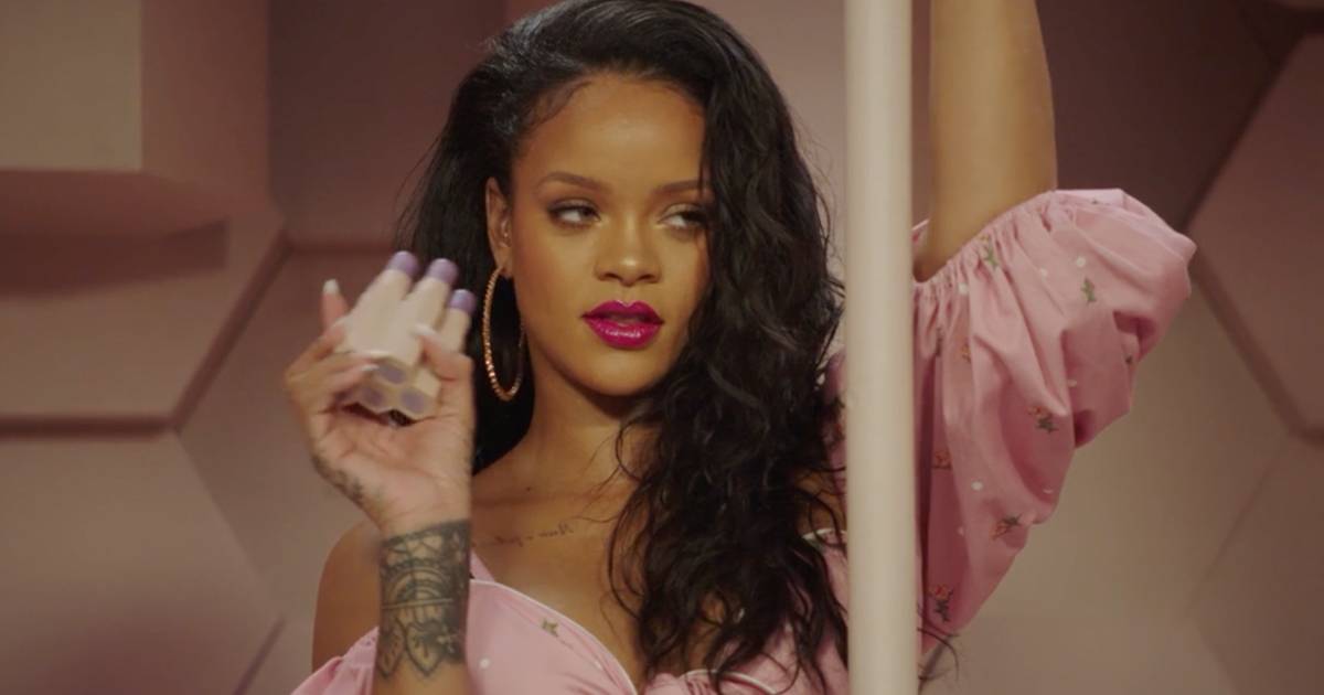 Rihanna sceglie delle foto incredibili per il suo Savage x Fenty Vol 3