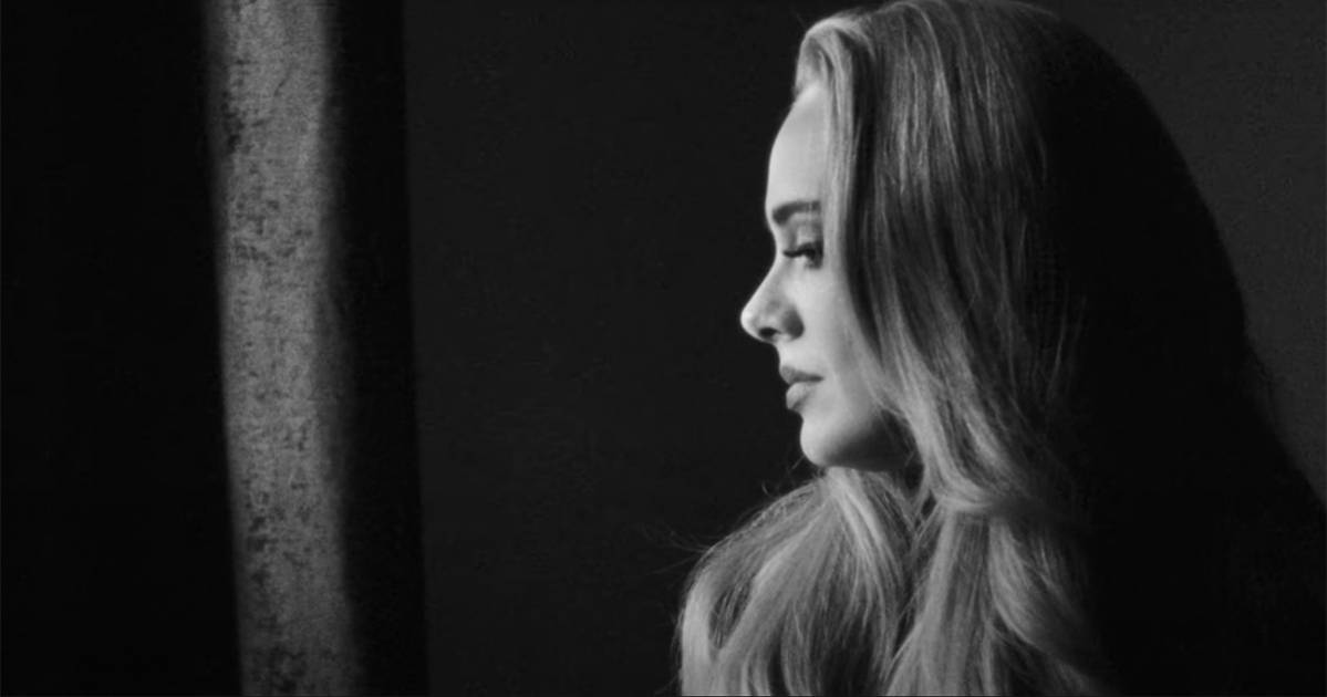 Adele il videoclip di Easy On Me  stupendo