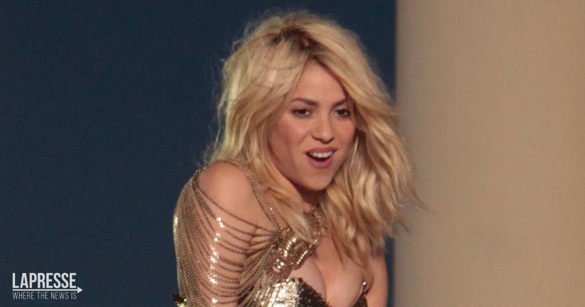 Pi sexy che mai le nuove foto di Shakira conquistano i fan