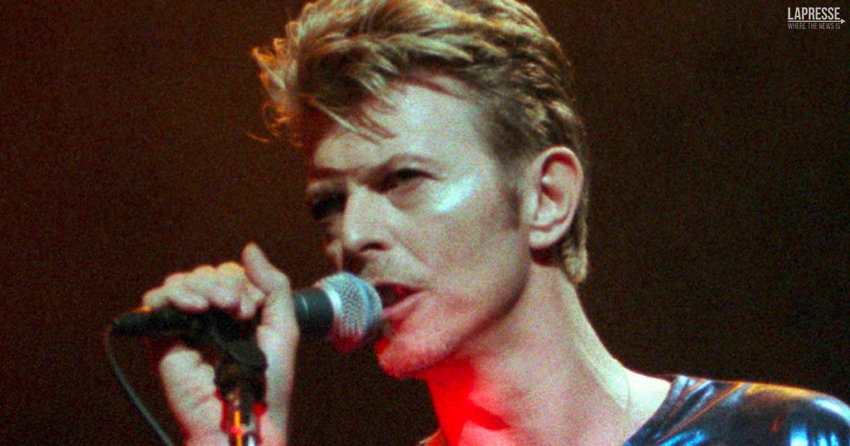 David Bowie  lartista che ha venduto pi vinili nel 21esimo secolo