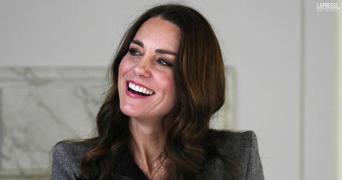 Netflix avvia i casting per The Crown 6 si cerca la sosia perfetta di Kate Middleton