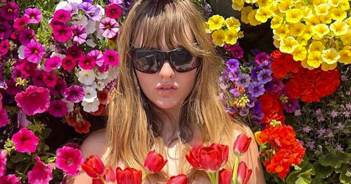 Victoria dei Maneskin nuda tra i fiori Instagram si scatena