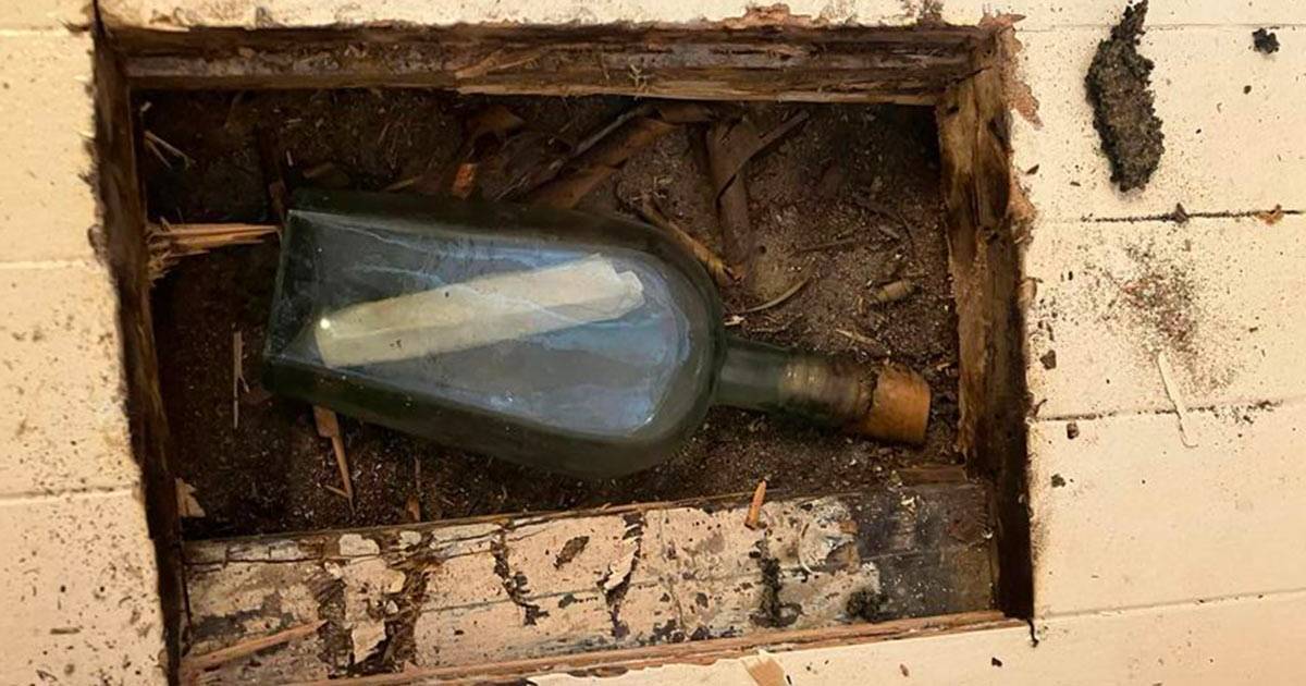 Questa donna ha trovato sotto il suo pavimento il messaggio in bottiglia più antico di sempre