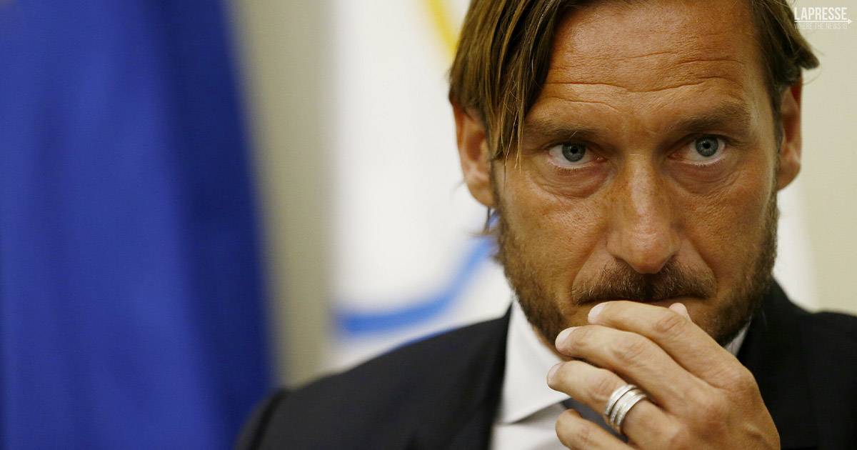 Colpo di scena: Francesco Totti non accetta l’accordo con Ilary Blasi e cambia avvocato