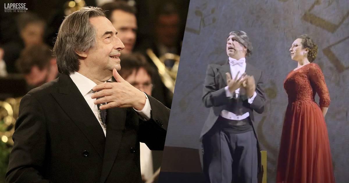 Checco Zalone imita Riccardo Muti senza sapere che  tra il pubblico la sua reazione