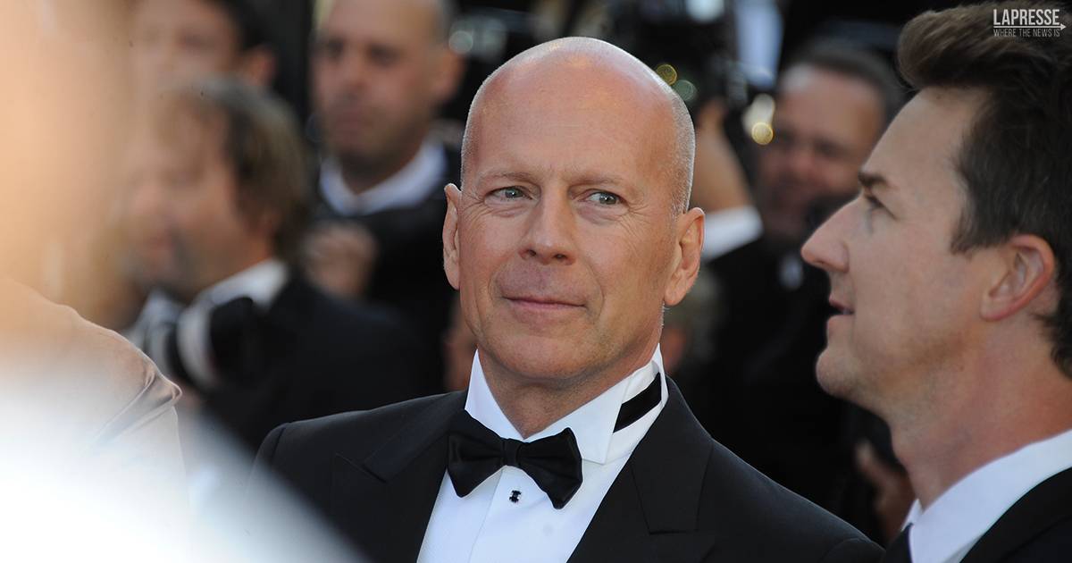 Bruce Willis si sta deteriorando le sue condizioni di salute sarebbero molto peggiorate
