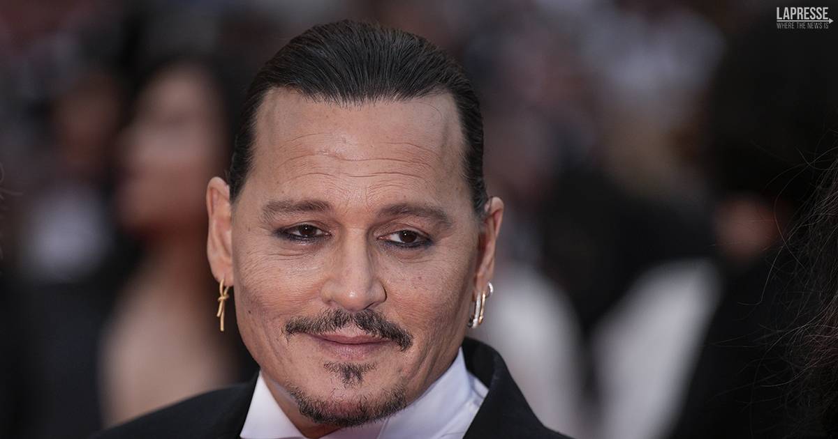 Infortunio per Johnny Depp posticipate le date del tour musicale con gli Hollywood Vampires