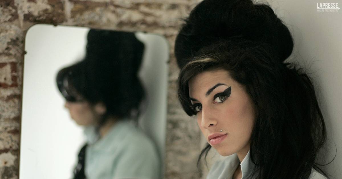  uscito il primo trailer di Back to Black il biopic su Amy Winehouse