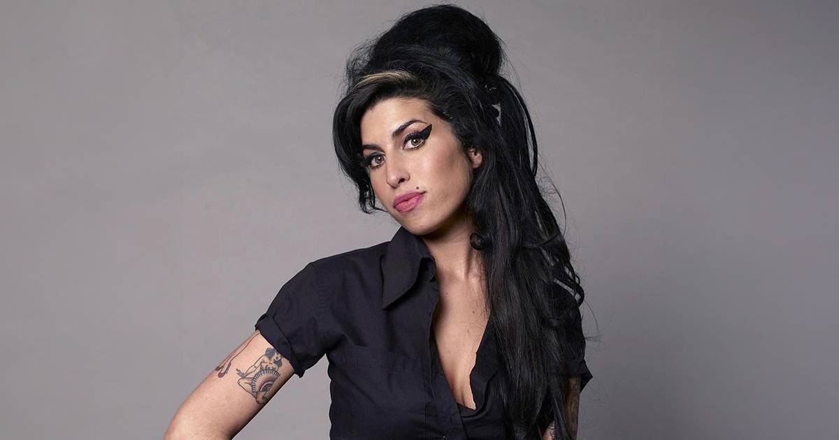 Back to Black in arrivo il film biografico su Amy Winehouse ecco chi ha firmato la colonna sonora