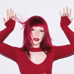 Sophie And The Giants - Loser