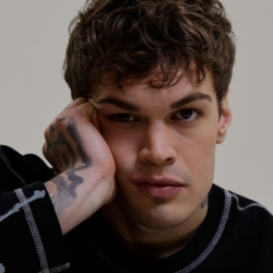 Blanco - Anche A Vent'anni Si Muore